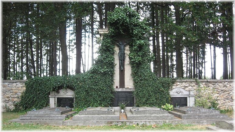 Kostelní Vydří - Karmelitánský klášter, hrobka Dalbergů