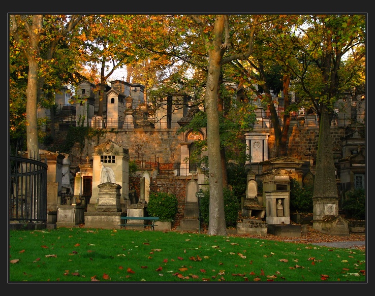 Le Cimetiere du Pere-Lachaise 