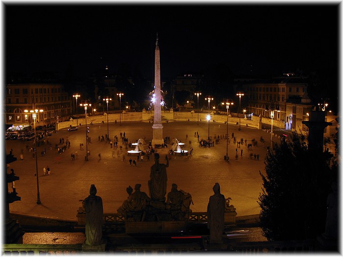 ��m, Piazza del Popolo