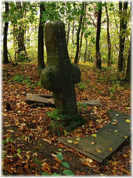 Smírčí kříž, Nikolčice