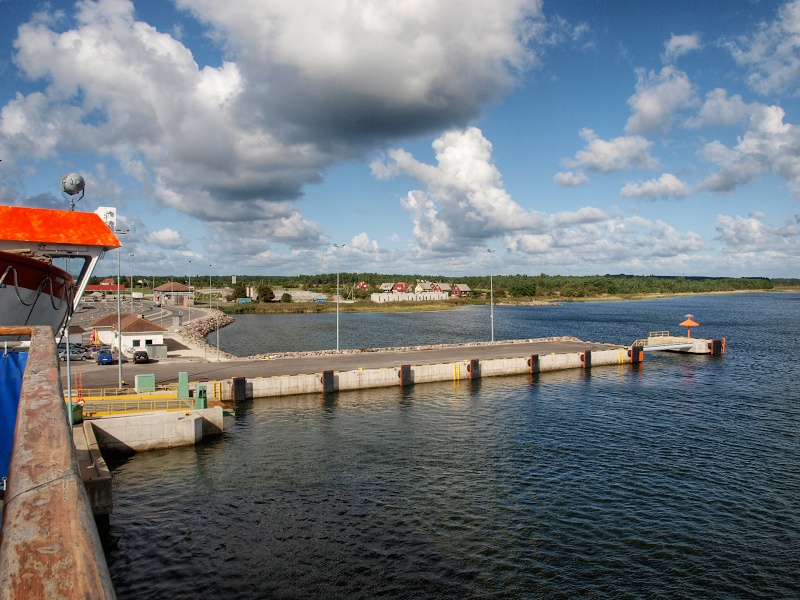 Estonsko - trajekt z Kuivastu do Virstu