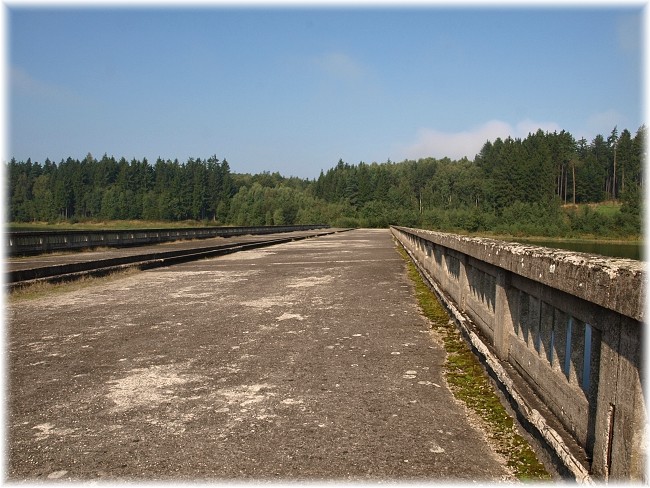 Borovsko - dálniční most přes údolí Sedlického potoka