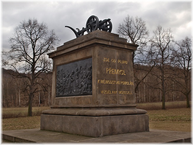 Stadice, Kr�lovsk� pole