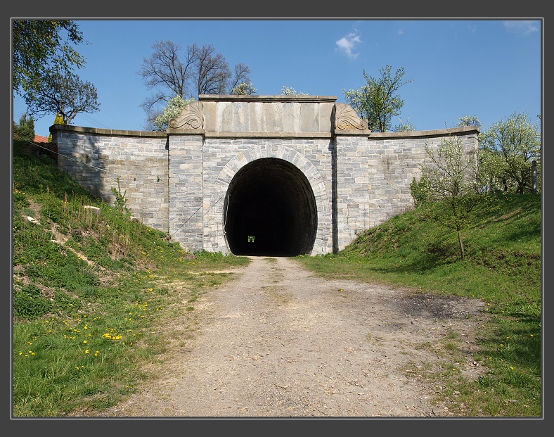 Slav��sk� tunel