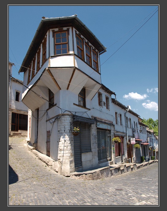 Albánie, Gjirokaster - podhradí