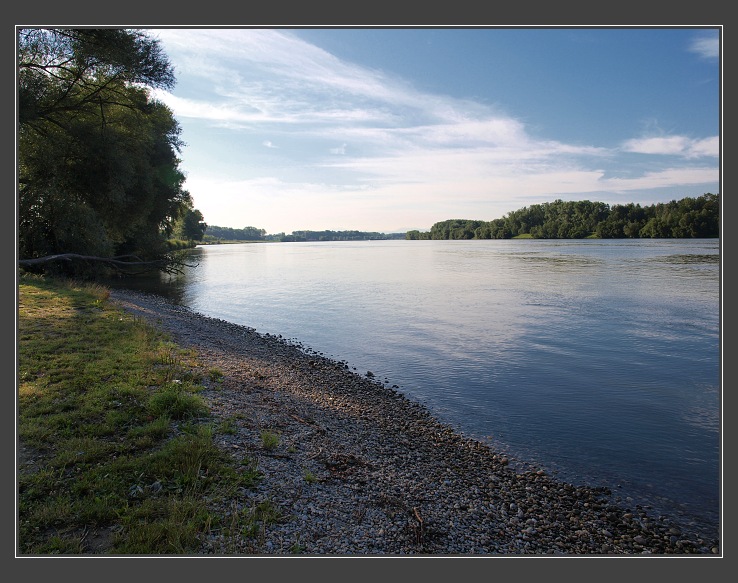 Dunajská cyklostezka, Au