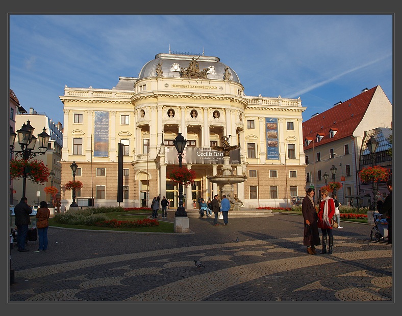 Bratislava, budova Slovenského národního divadla