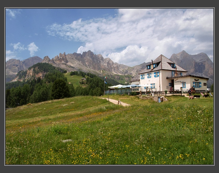 Dolomity
