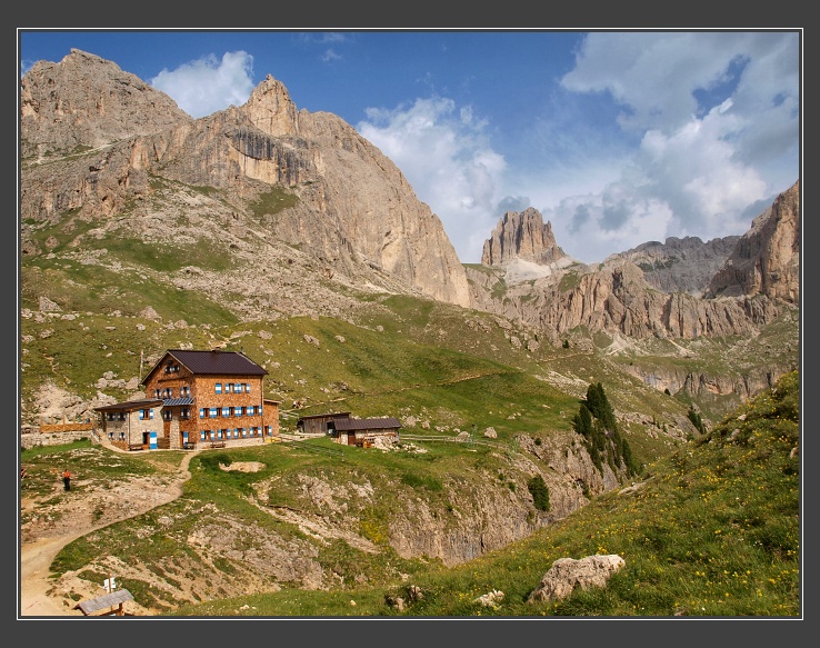 Dolomity