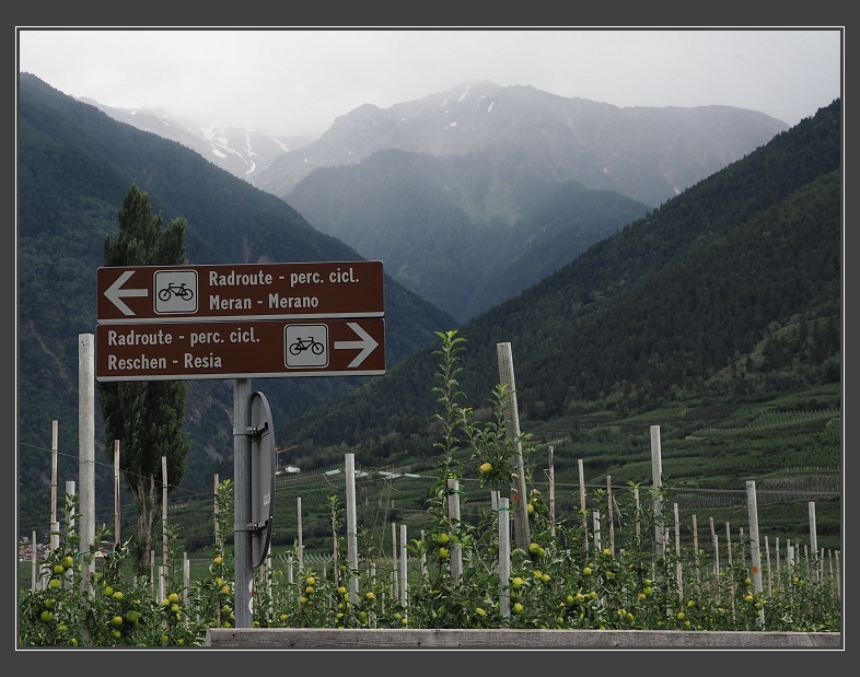 údolím Val Venosta/Vinsgau