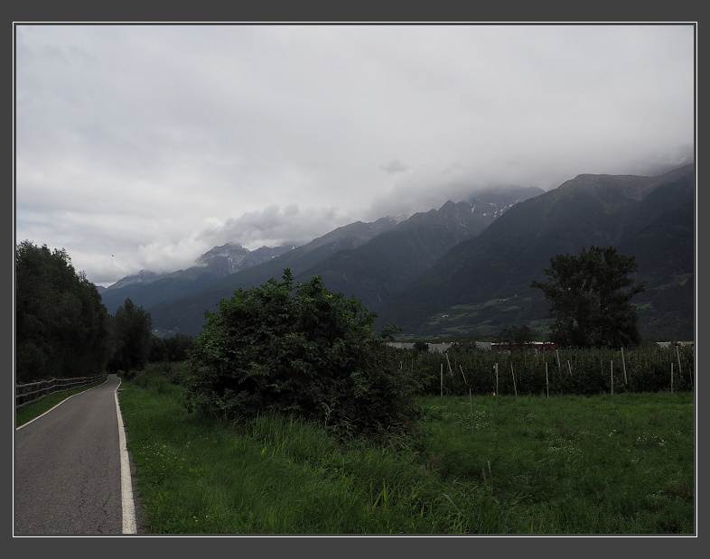 údolím Val Venosta/Vinsgau
